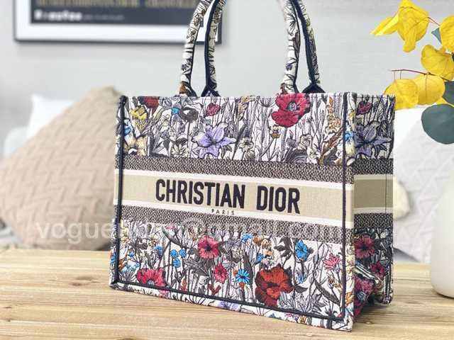 M1287 36 Embroidery M1287 36 Embroidery