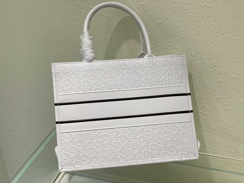 M1287 36 Leather M1287 36 Leather