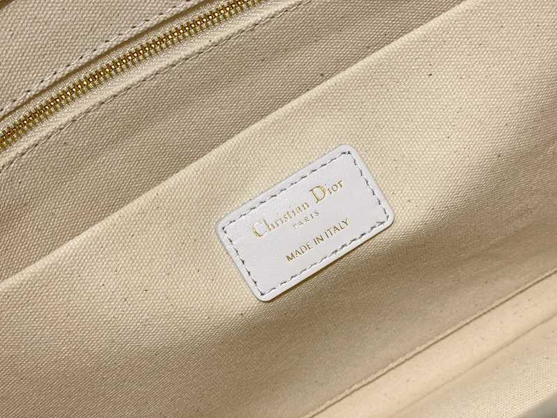 M1287 36 Leather M1287 36 Leather
