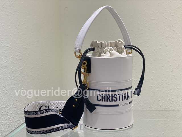 Vibe Bucket Leather 22 Vibe Bucket Leather 22