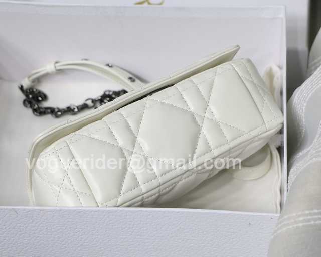 S8016 Caro 20 S8016 Caro 20