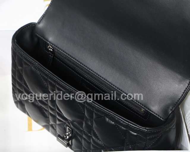 M8017 Caro 25 M8017 Caro 25