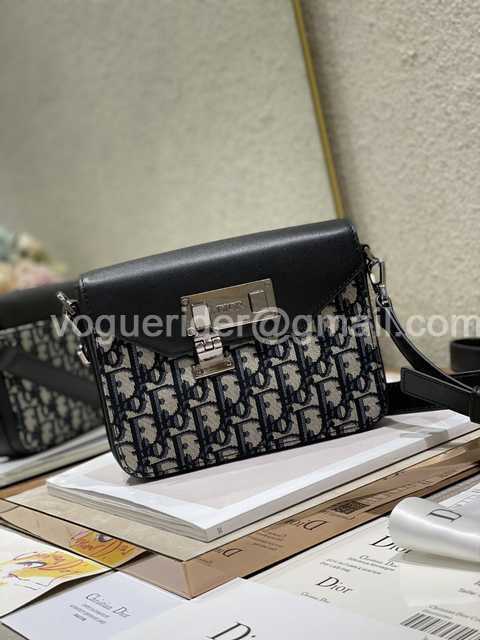 214 Clutch 19 214 Clutch 19