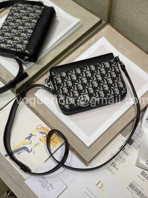 214 Clutch 19 214 Clutch 19
