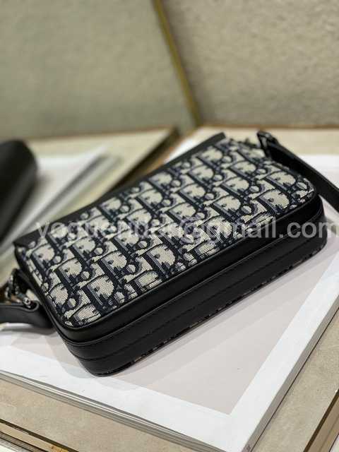 214 Clutch 19 214 Clutch 19