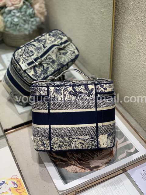 Cosmetic Bag 25 Cosmetic Bag 25