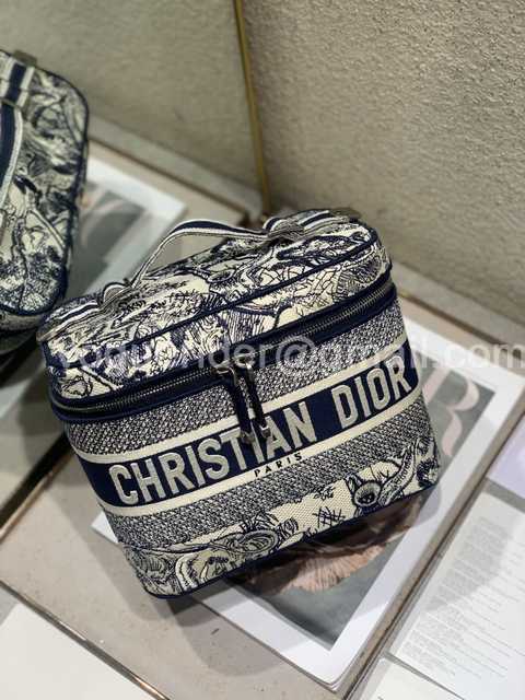 Cosmetic Bag 25 Cosmetic Bag 25