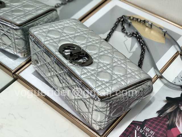 2268 Caro 25 2268 Caro 25