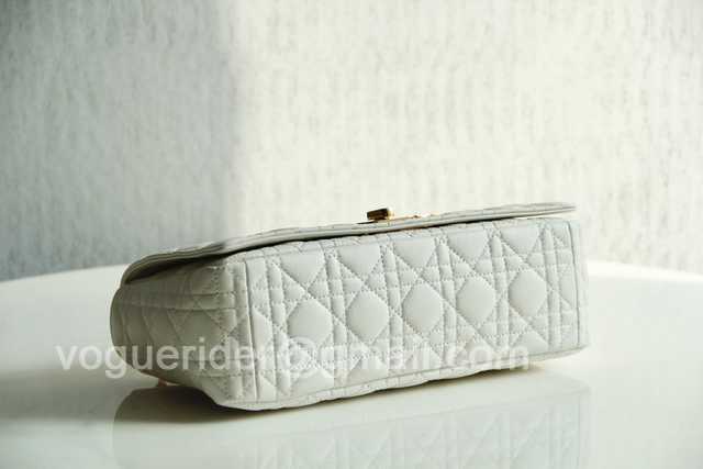 M8016 Caro 28 M8016 Caro 28