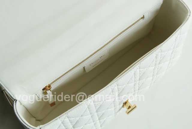 M8016 Caro 28 M8016 Caro 28