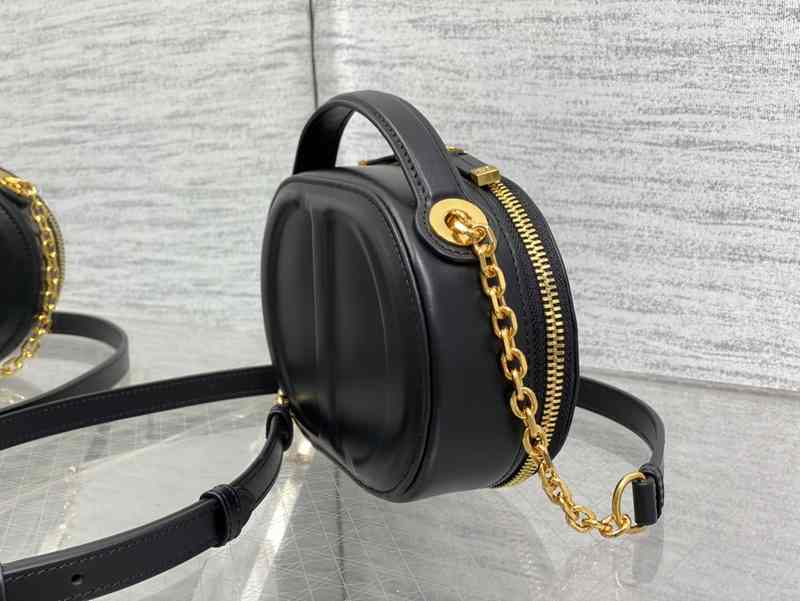 3331 Signature Camera Bag 18 3331 Signature Camera Bag 18