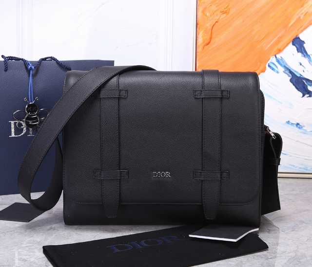 93344 Messenger Bag 34