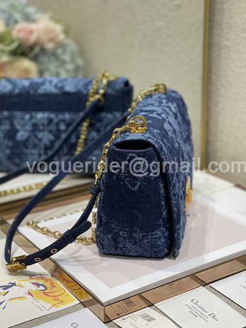 M9243 Caro 28 M9243 Caro 28