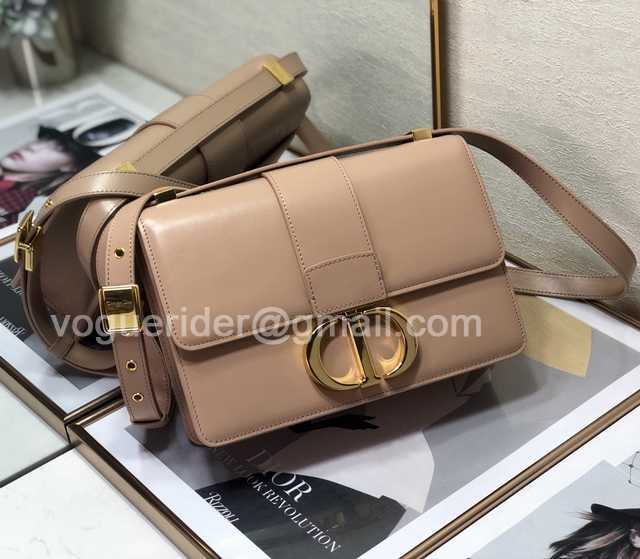 M9030 Leather 24 M9030 Leather 24