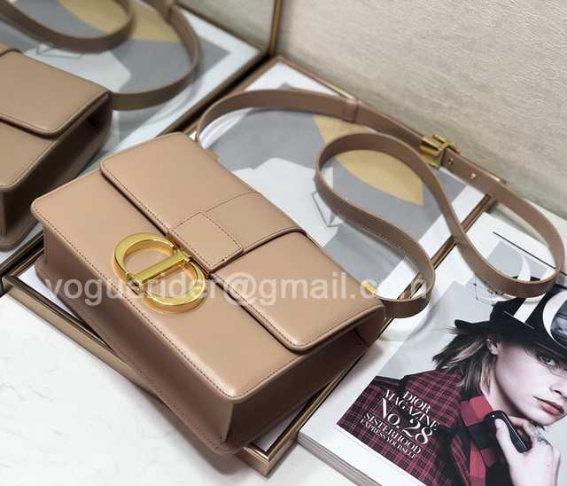 M9030 Leather 24 M9030 Leather 24