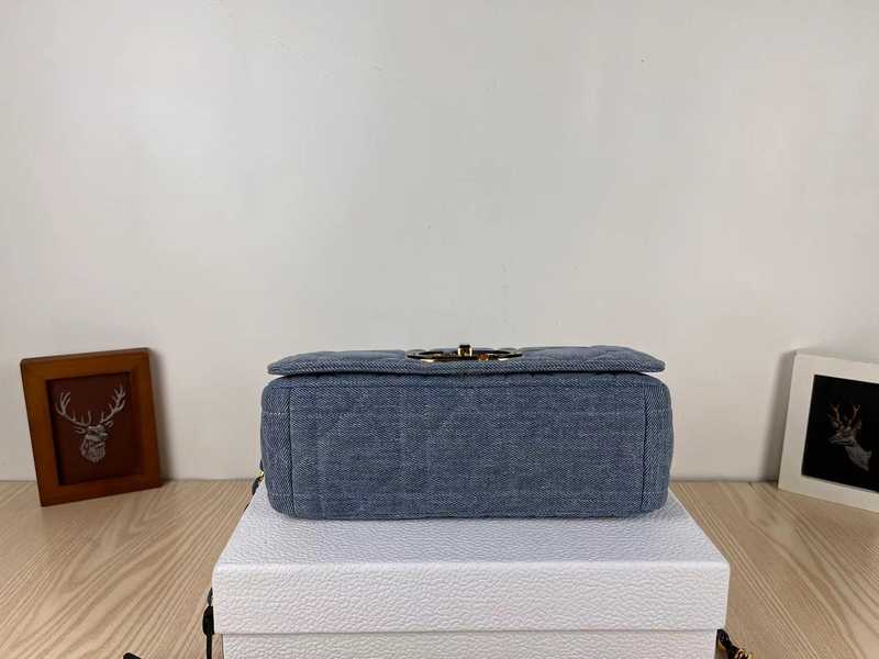 M9242 Caro 25 Denim M9242 Caro 25 Denim