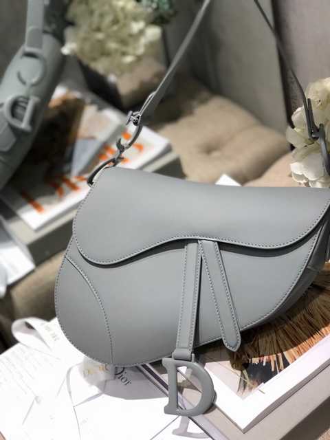 M0446 25 leather matte