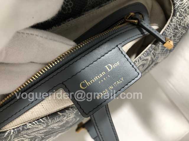 M0446 25 Embroidery M0446 25 Embroidery