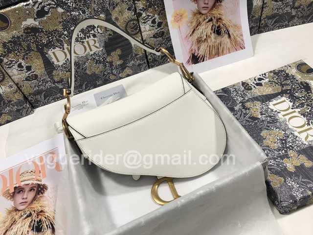 M0446 25 Leather M0446 25 Leather