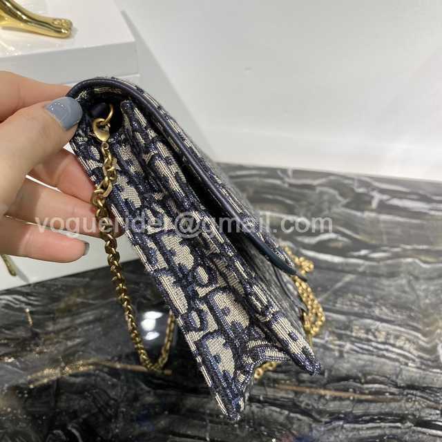 S5620 Oblique WOC 22 S5620 Oblique WOC 22