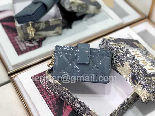 2236 Card Holder 10 2236 Card Holder 10
