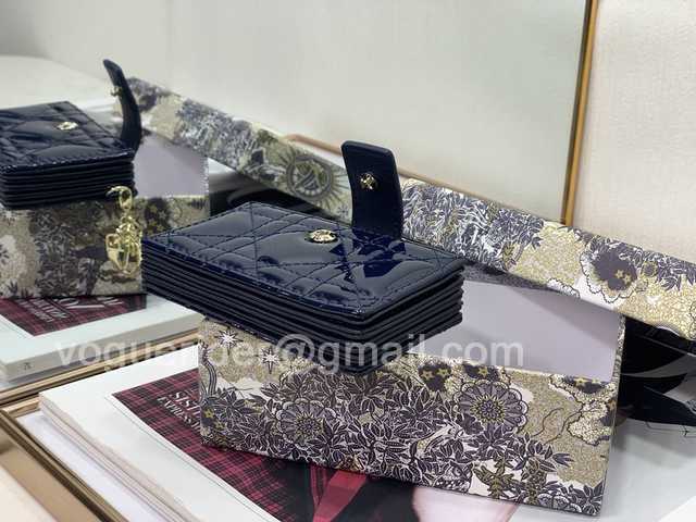 2236 Card Holder 10 2236 Card Holder 10