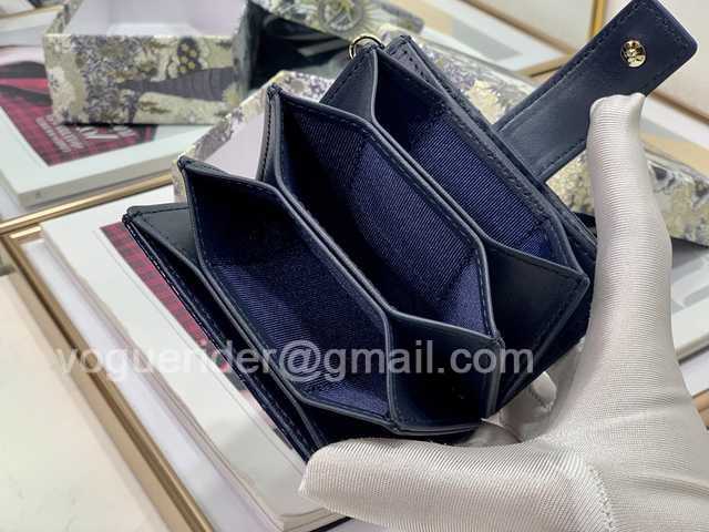 2236 Card Holder 10 2236 Card Holder 10