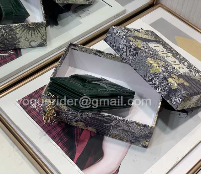 2236 Card Holder 10 2236 Card Holder 10
