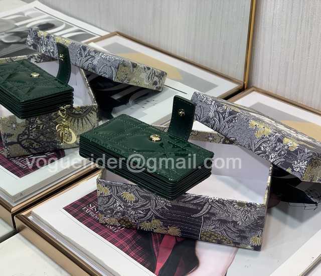 2236 Card Holder 10 2236 Card Holder 10