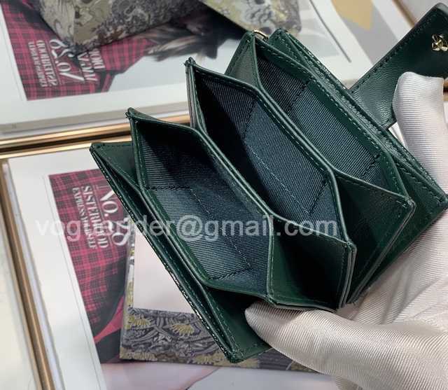 2236 Card Holder 10 2236 Card Holder 10