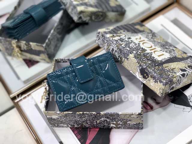 2236 Card Holder 10 2236 Card Holder 10