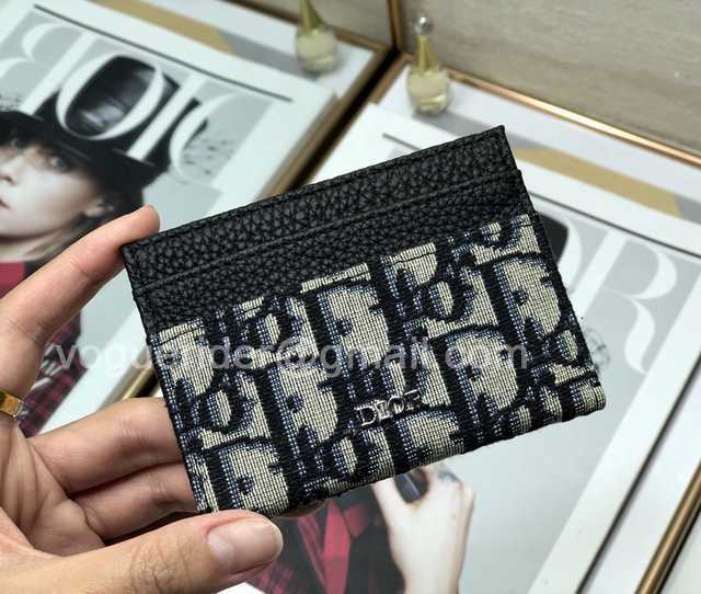 2263 Card Holder Oblique 2263 Card Holder Oblique