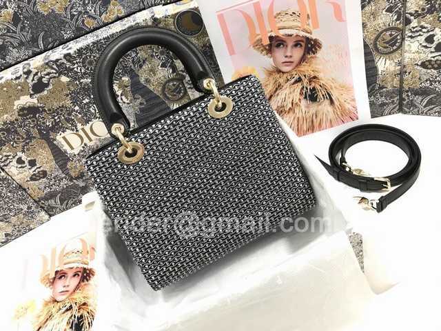 M0565 Embroidery 24 M0565 Embroidery 24