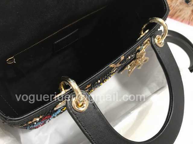 M0565 Embroidery 24 M0565 Embroidery 24