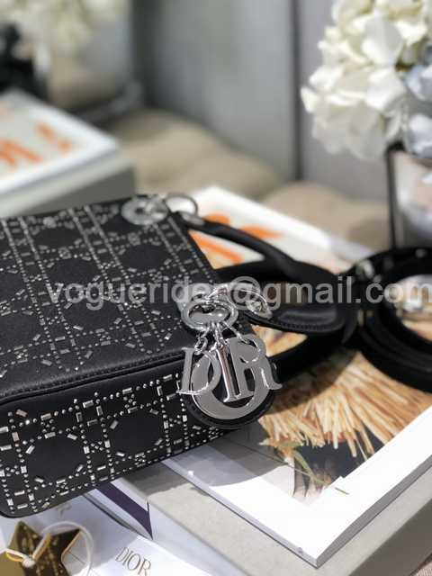 770150 Velvet Mini 17 770150 Velvet Mini 17