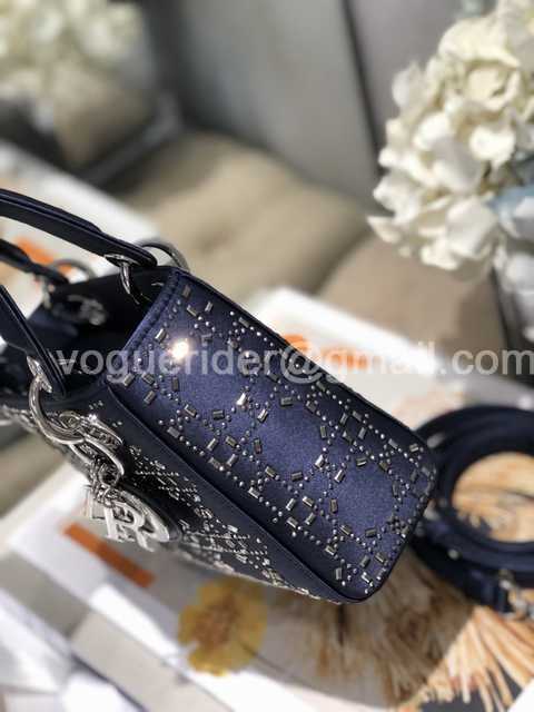 770150 Velvet Mini 17 770150 Velvet Mini 17