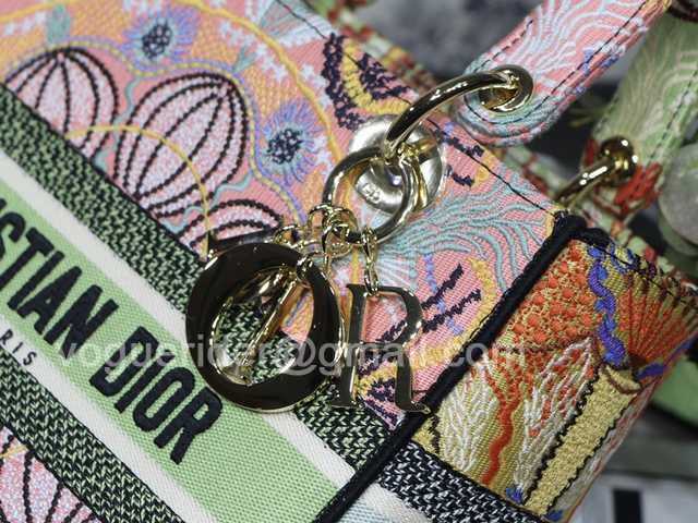 M8002 Embroidery 24 M8002 Embroidery 24