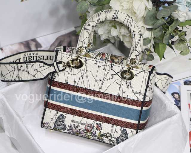M8002 Embroidery 24 M8002 Embroidery 24