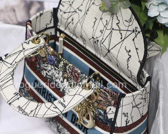 M8002 Embroidery 24 M8002 Embroidery 24