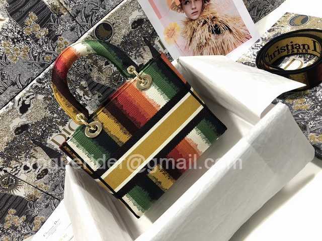 M0565 Embroidery 24 M0565 Embroidery 24