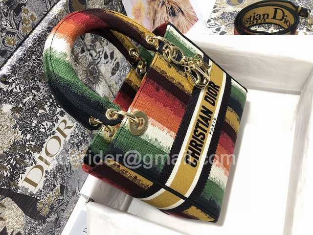 M0565 Embroidery 24 M0565 Embroidery 24