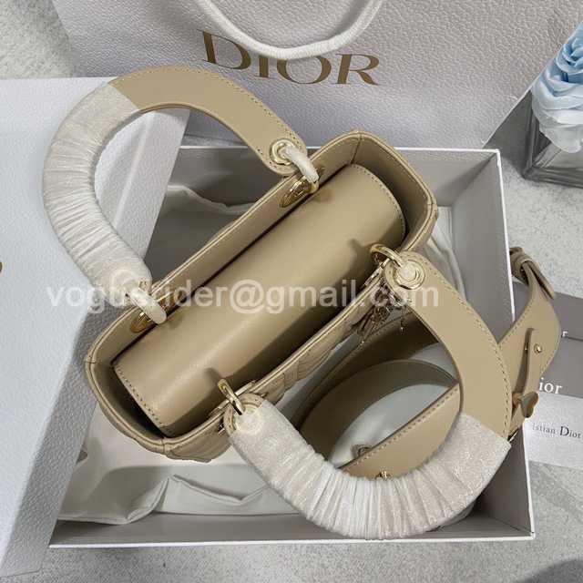 2241 4L My ABC Enamel 20 2241 4L My ABC Enamel 20
