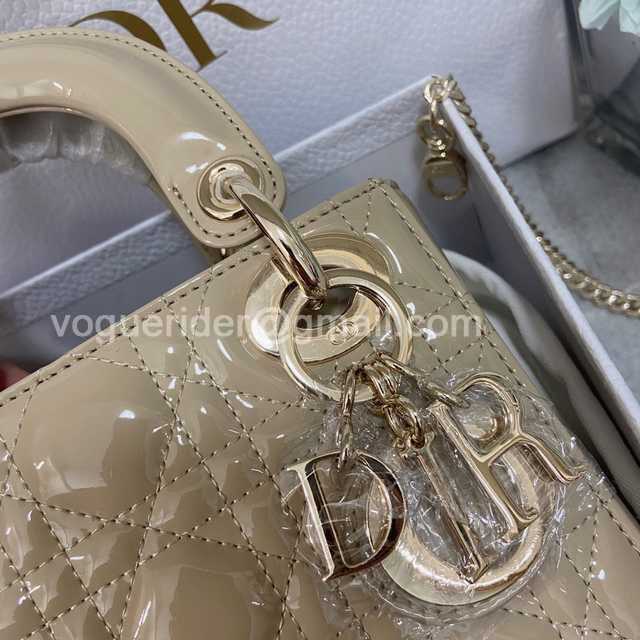 8203A Mini 17 Patent Leather 8203A Mini 17 Patent Leather