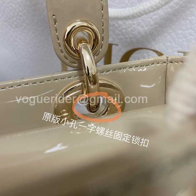 8203A Mini 17 Patent Leather 8203A Mini 17 Patent Leather