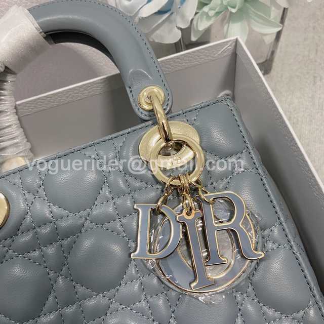 2241 4L My ABC Enamel 20 2241 4L My ABC Enamel 20