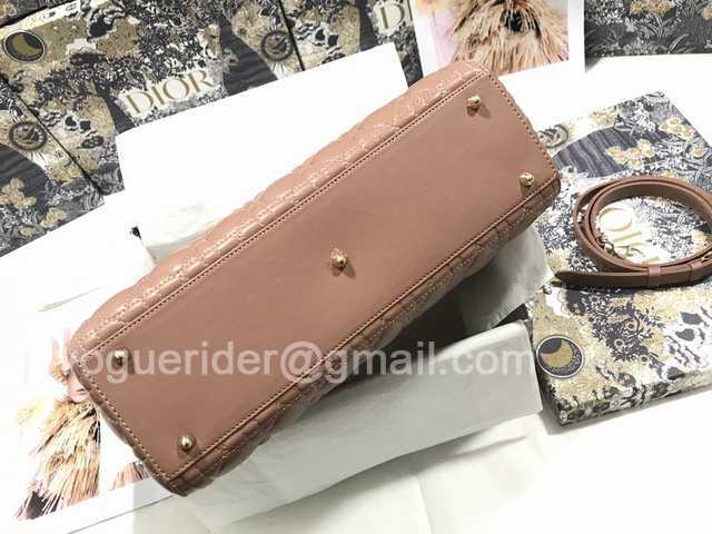 M0566 7L Lambskin 32 M0566 7L Lambskin 32