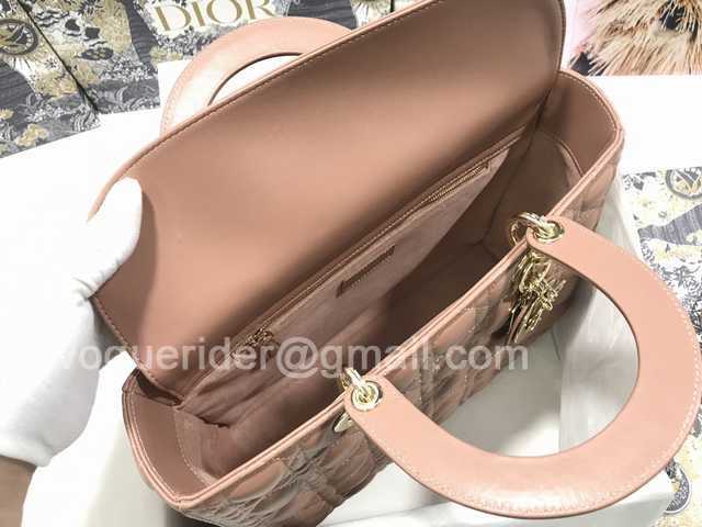 M0566 7L Lambskin 32 M0566 7L Lambskin 32