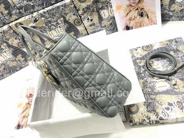 M0566 7L Lambskin 32 M0566 7L Lambskin 32