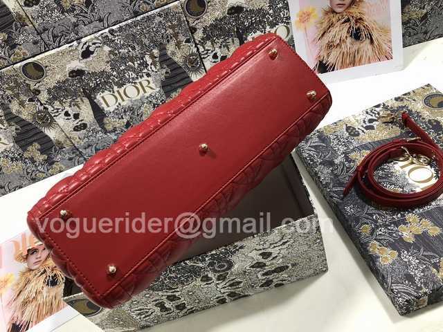 M0566 7L Lambskin 32 M0566 7L Lambskin 32