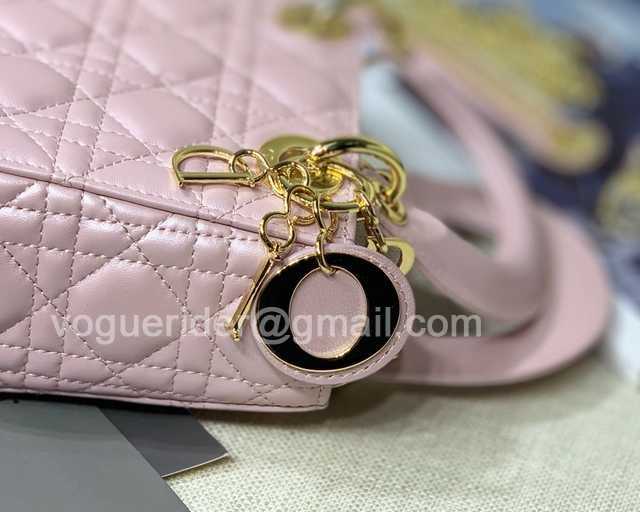 3L My ABC Pearlescent leather 0505 17 3L My ABC Pearlescent leather 0505 17